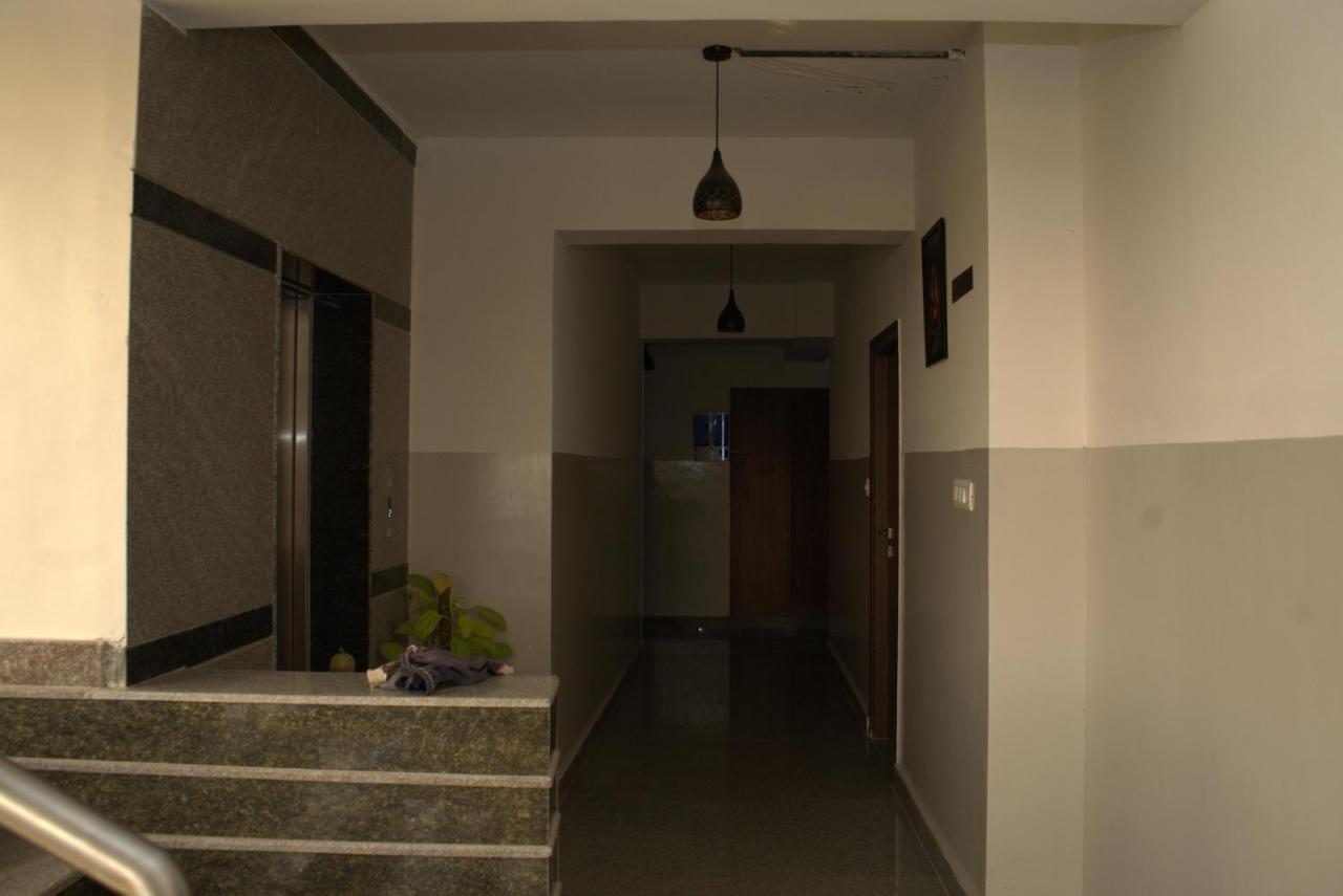Arcadia Liveinn With 3Hr Early Check-In บังกาลอร์ ภายนอก รูปภาพ